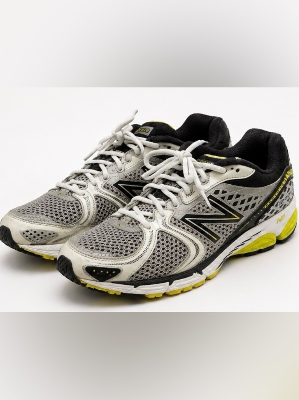 New Balance 1260 v2 Men’s 11.5 2E Wide Running Shoes Made in USA Grey Yellow